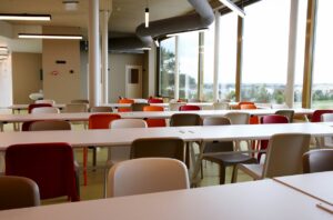 Pāreja uz mācībām valsts valodā noslēgusies; lai sasniegtu tās mērķus – vēl jāstrādā