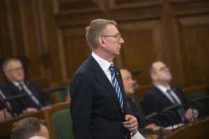 Rinkēvičs pievērš īpašu uzmanību pārejai uz mācībām tikai latviešu valodā