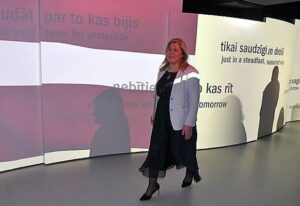 Valodniece Vineta Skujiņa: Valodu var sagraut arī ar vienaldzību